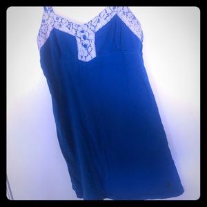 Women’s lace embroidered collar tank top